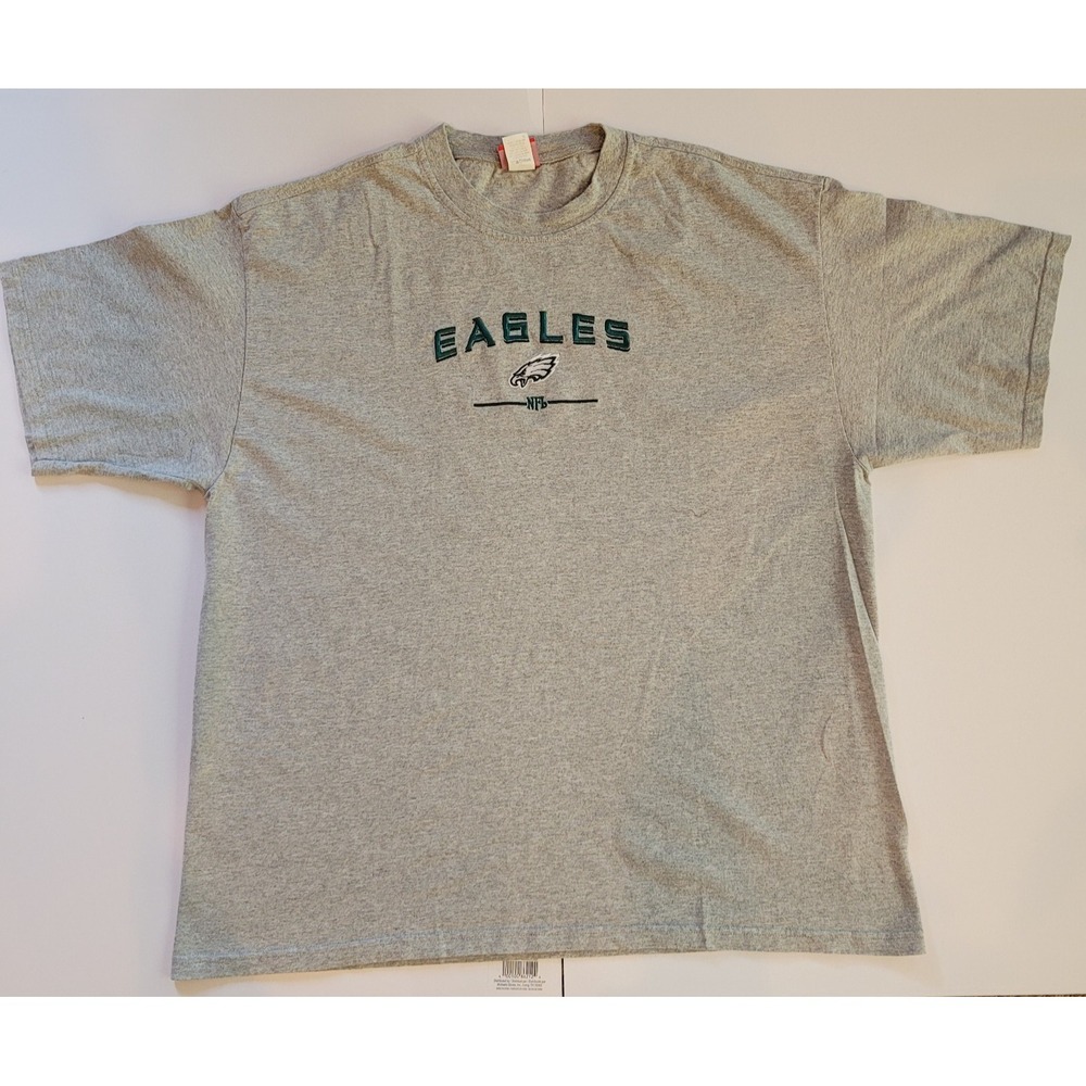 Vintage Philadelphia Eagles NFL (Red Tag) Gray T-Shirt Embroidered 2 xl